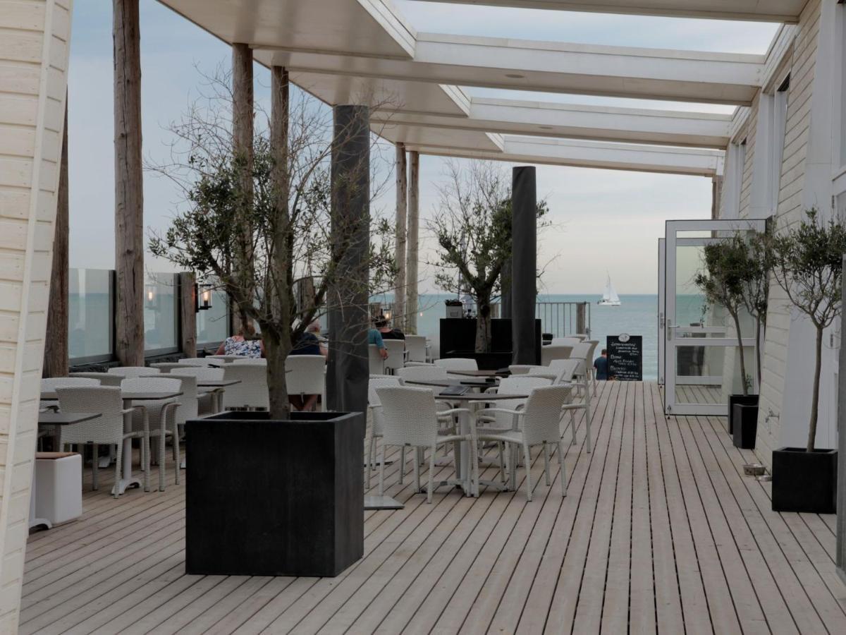 Beautiful And Spacious Villa With A Panoramic View Near The Beach Of Cadzand Exterior foto
